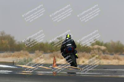 media/Mar-28-2022-Superbike Trackdays (Mon) [[b8603d0f67]]/Open Track Time/Turn 16/